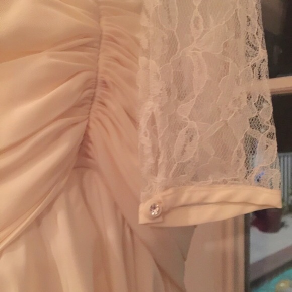 VINTAGE CREAM LEGENDS BY JUDY BERGER WEDDING DRESS - Picture 2 of 3
